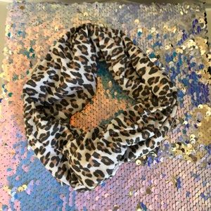 Aerie cheetah print stretchy headband